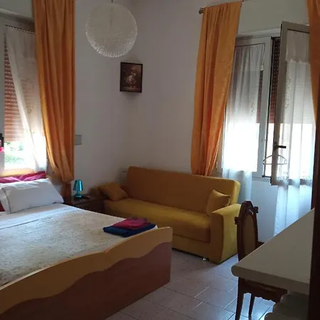 Oda ve Kahvaltı Fiera Otto