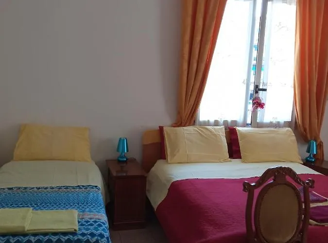 Fiera Otto Bed & Breakfast 3*